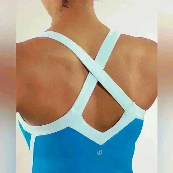 Lululemon Run: Mile A Minute Tank
Beach Blanket Blue / Aquamarine size 6 - Picture 6 of 15